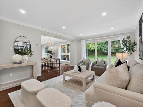 Photo 4 at 115 Scenic Mill Way, Windfields, Toronto