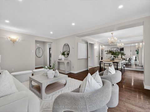 Photo 5 at 115 Scenic Mill Way, Windfields, Toronto