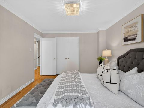 Photo 21 at 115 Scenic Mill Way, Windfields, Toronto
