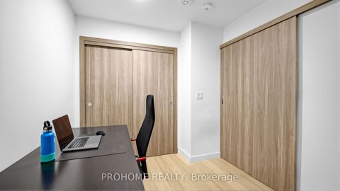 Photo 13 at 111 - 27 McMahon Drive, Bayview Village, Toronto