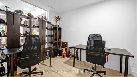 Photo 14 at 111 - 27 McMahon Drive, Bayview Village, Toronto