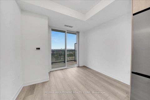 Photo 10 at 1623 - 5858 Yonge Street, Newtonbrook West, Toronto