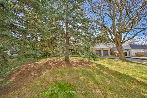 Photo 4 at 23 Denham Drive, South Richvale, Richmond Hill
