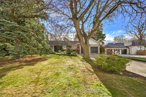 Photo 5 at 23 Denham Drive, South Richvale, Richmond Hill