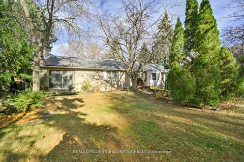 Photo 6 at 23 Denham Drive, South Richvale, Richmond Hill