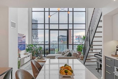 Photo 3 at 407 - 5 Hanna Avenue, Niagara, Toronto