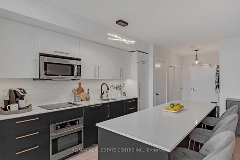 Photo 11 at 407 - 5 Hanna Avenue, Niagara, Toronto