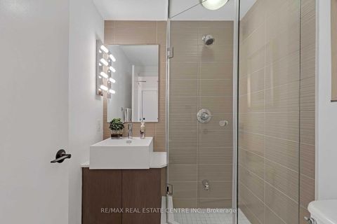 Photo 12 at 407 - 5 Hanna Avenue, Niagara, Toronto