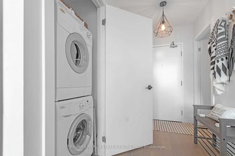 Photo 34 at 407 - 5 Hanna Avenue, Niagara, Toronto