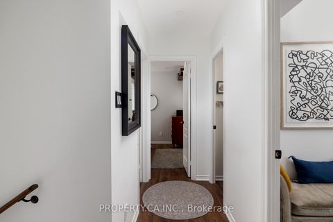 Photo 8 at 819 - 12 Sudbury Street, Niagara, Toronto