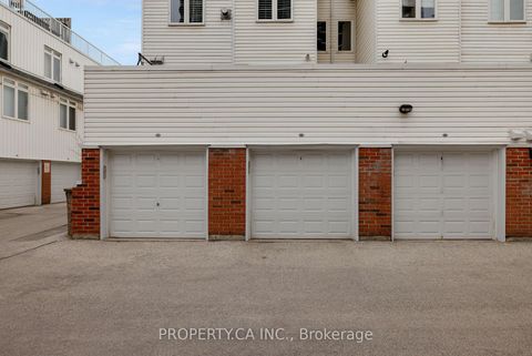 Photo 20 at 819 - 12 Sudbury Street, Niagara, Toronto