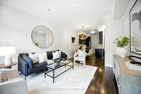 Photo 1 at 2110 Bayview Avenue, York Mills, Toronto