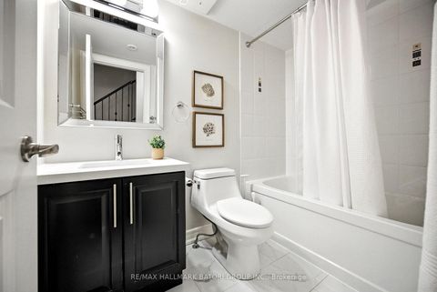 Photo 9 at 2110 Bayview Avenue, York Mills, Toronto