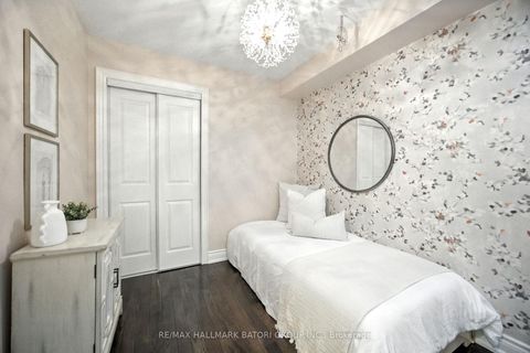Photo 10 at 2110 Bayview Avenue, York Mills, Toronto