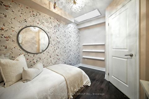 Photo 11 at 2110 Bayview Avenue, York Mills, Toronto