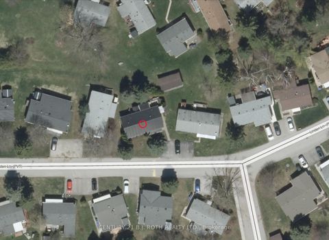 Photo 3 at 66 Linden Lane, Rural Innisfil, Innisfil