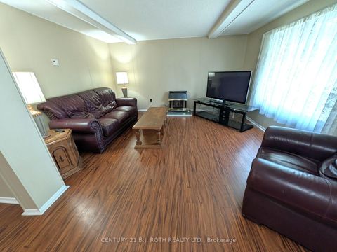 Photo 7 at 66 Linden Lane, Rural Innisfil, Innisfil