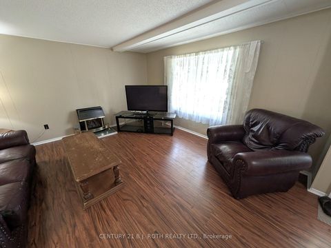 Photo 9 at 66 Linden Lane, Rural Innisfil, Innisfil