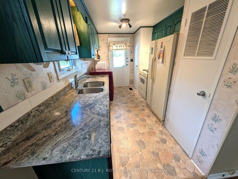 Photo 13 at 66 Linden Lane, Rural Innisfil, Innisfil
