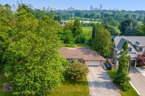 Photo 7 at 55 Bywood Drive, Rosethorn, Toronto