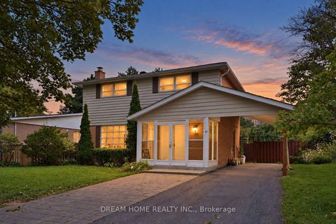 Photo 2 at 47 Clareville Crescent, Don Valley Village, Toronto