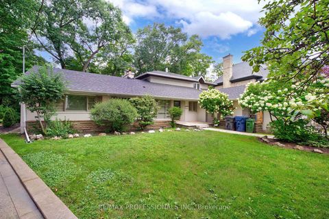 Photo 1 at 89 Valecrest Drive, Humber Valley, Toronto
