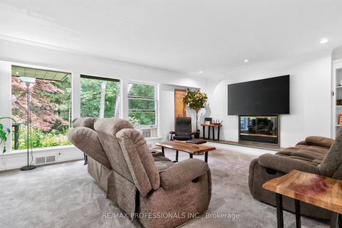 Photo 4 at 89 Valecrest Drive, Humber Valley, Toronto