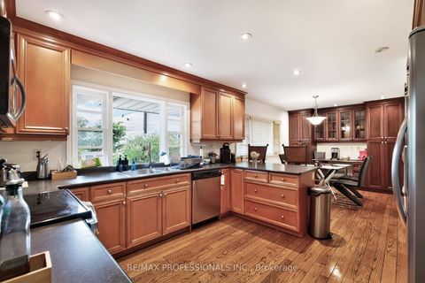 Photo 10 at 89 Valecrest Drive, Humber Valley, Toronto