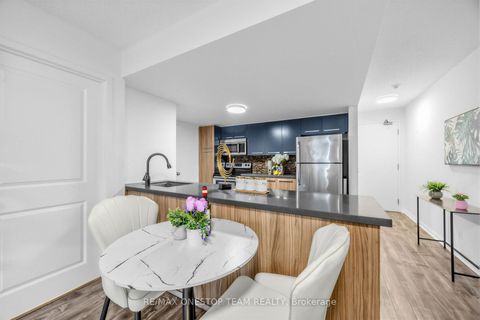 Photo 9 at 504 - 11 St Joseph Street, Bay Street Corridor, Toronto