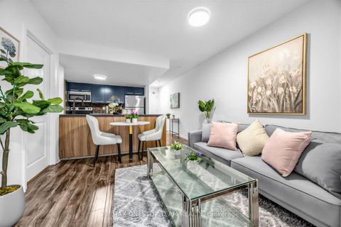 Photo 14 at 504 - 11 St Joseph Street, Bay Street Corridor, Toronto
