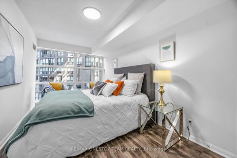Photo 18 at 504 - 11 St Joseph Street, Bay Street Corridor, Toronto