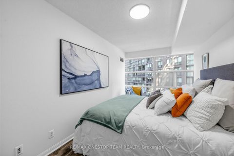 Photo 19 at 504 - 11 St Joseph Street, Bay Street Corridor, Toronto
