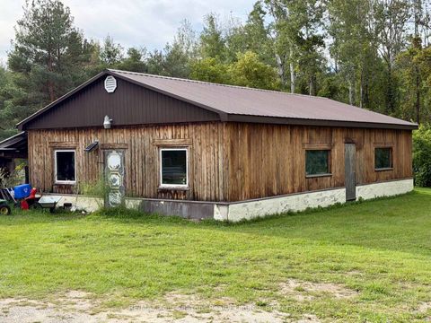 Photo 42 at 1040 15/16 Sunnidale Side Road S, Rural Clearview, Clearview