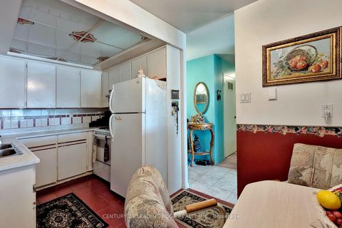 Photo 17 at 1910 - 121 Ling Road, West Hill, Toronto