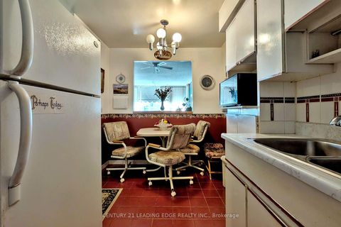 Photo 18 at 1910 - 121 Ling Road, West Hill, Toronto