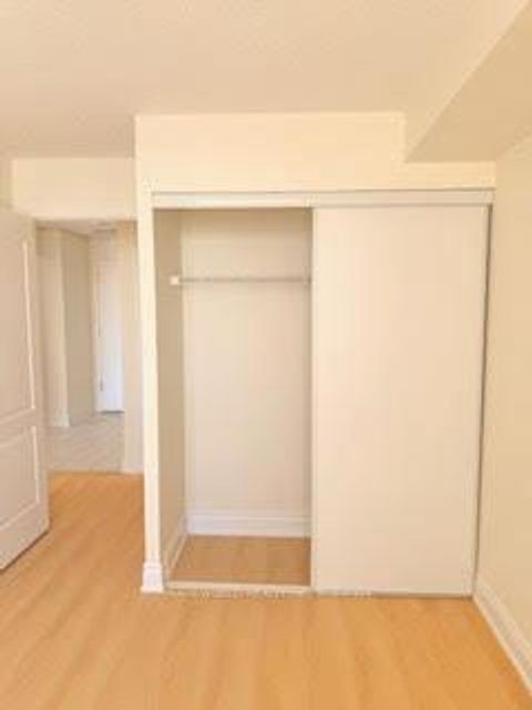 Photo 7 at 608 - 3088 Kennedy Road, Steeles, Toronto