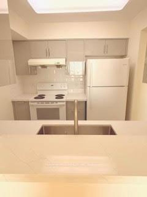 Photo 9 at 608 - 3088 Kennedy Road, Steeles, Toronto