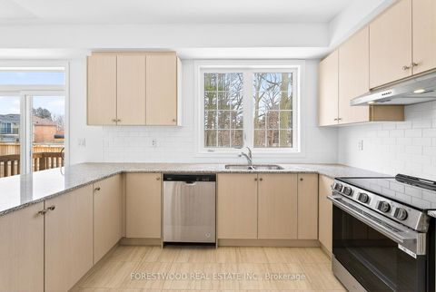 Photo 12 at 17 Deer Creek Court, Centennial Scarborough, Toronto