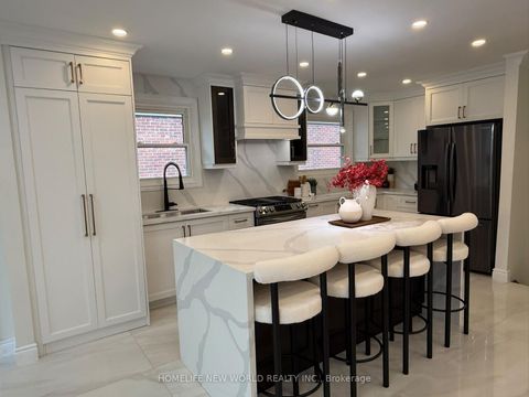 Photo 14 at 530 Rouge Hills Drive, Rouge E10, Toronto