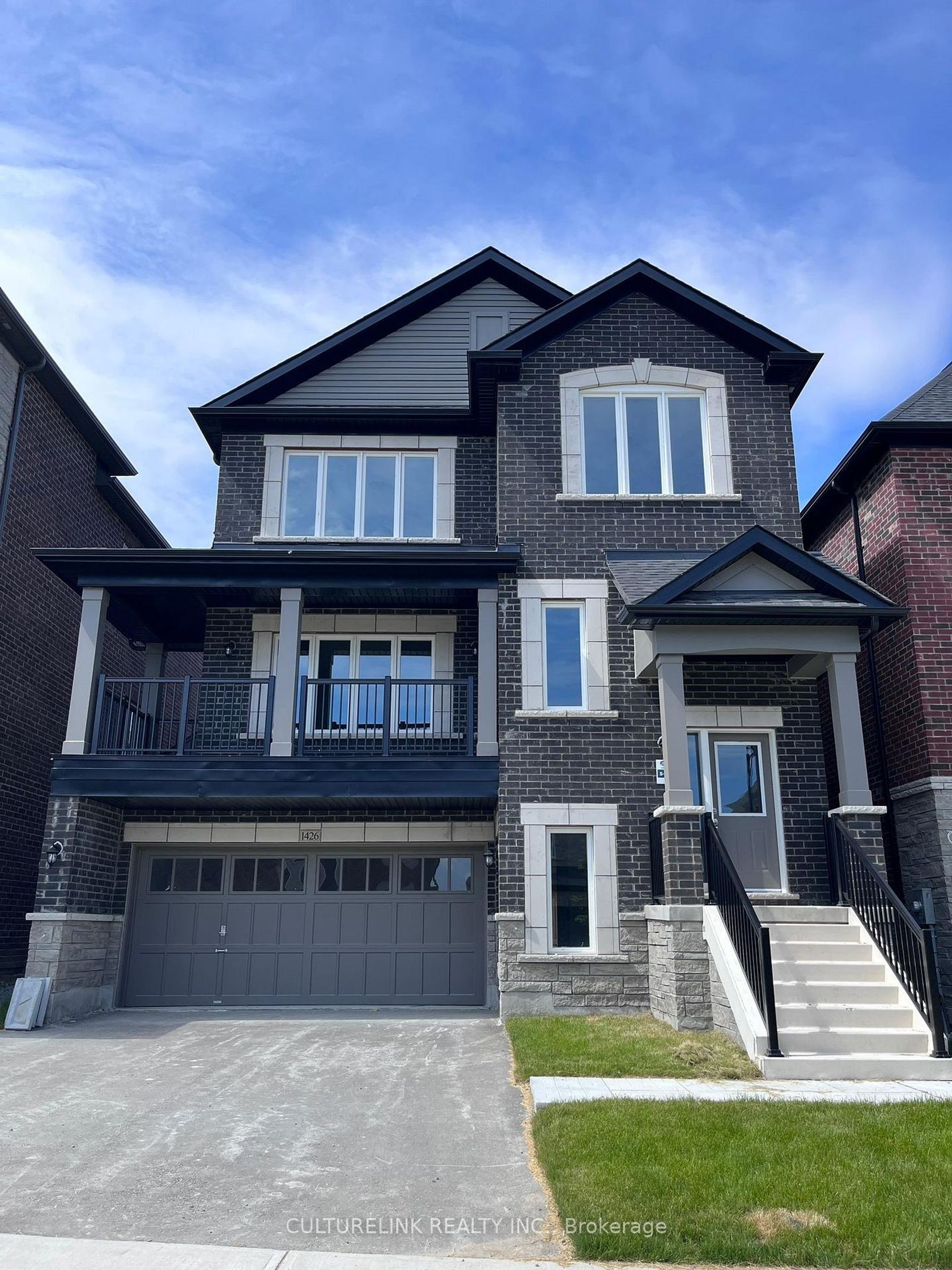 1426 Stovell Crescent, Lefroy, Innisfil photo number 2