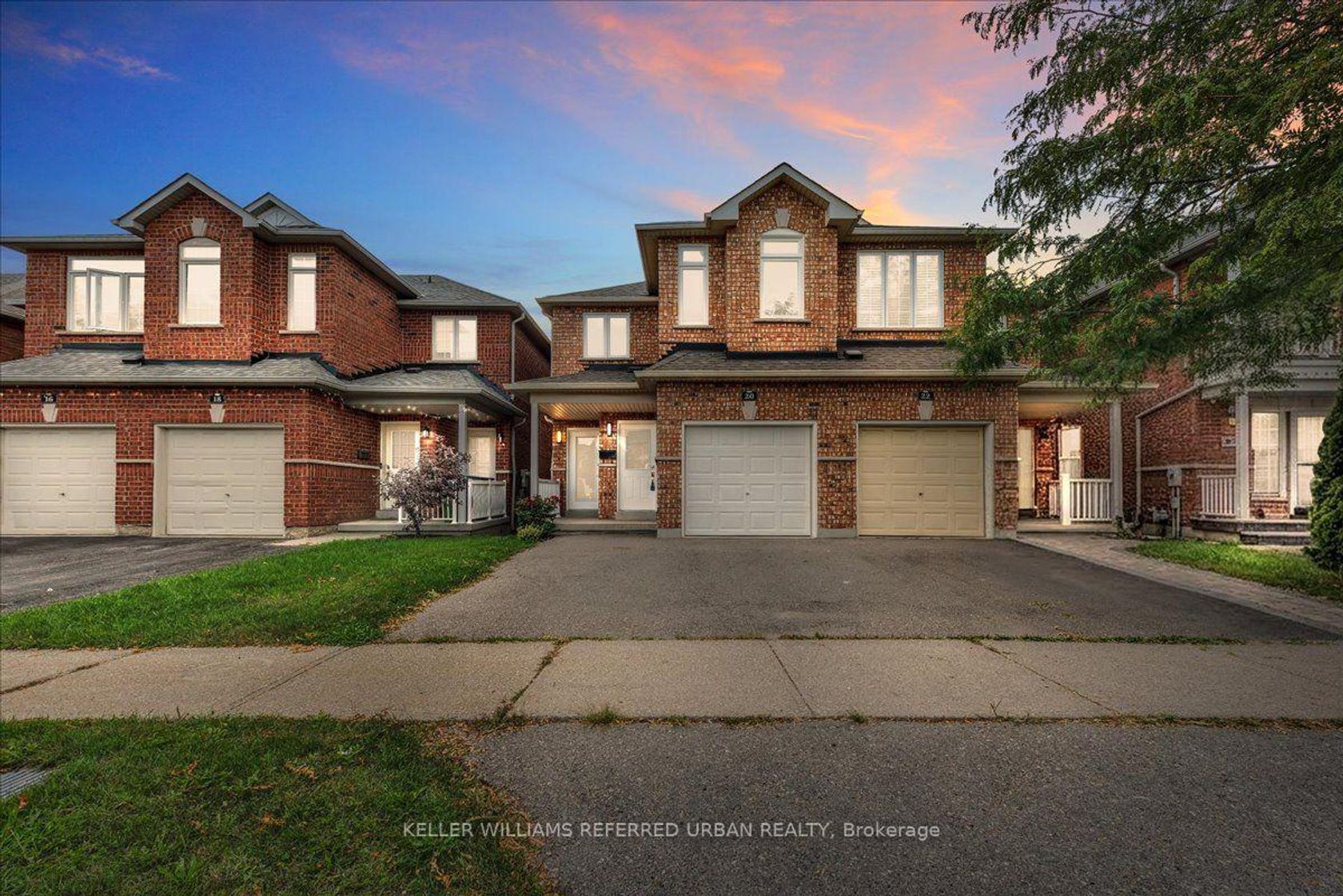 20 San Gabriele Place, Humber Summit, Toronto photo 8