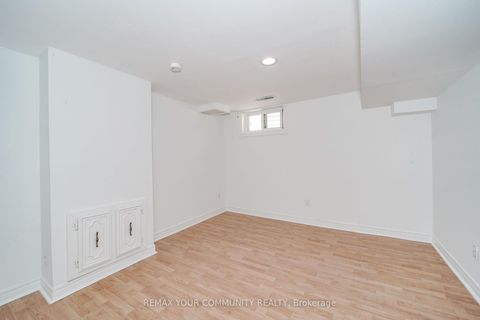 Photo 19 at 102 Hearst Circle, Amesbury, Toronto