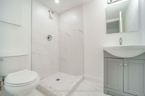 Photo 24 at 102 Hearst Circle, Amesbury, Toronto