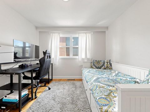 Photo 20 at 16 Clearbrooke Circle, Kipling, Toronto