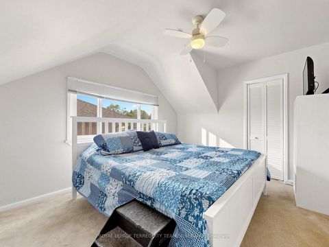 Photo 23 at 16 Clearbrooke Circle, Kipling, Toronto