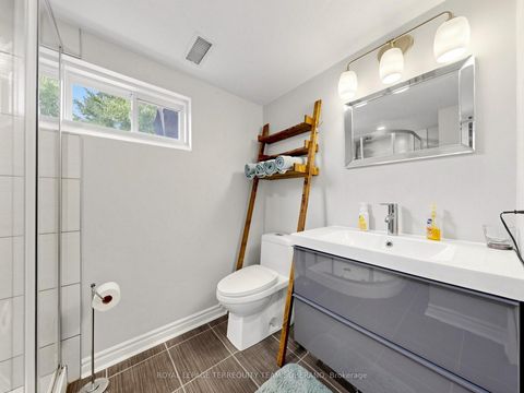 Photo 36 at 16 Clearbrooke Circle, Kipling, Toronto