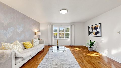 Photo 5 at 118 Anndale Drive, Willowdale East, Toronto
