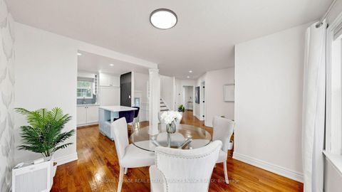 Photo 10 at 118 Anndale Drive, Willowdale East, Toronto