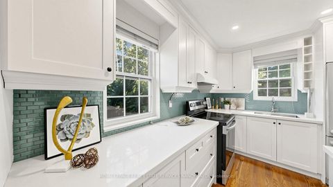 Photo 15 at 118 Anndale Drive, Willowdale East, Toronto