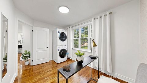 Photo 20 at 118 Anndale Drive, Willowdale East, Toronto